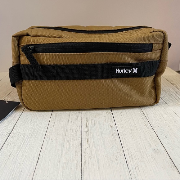 Hurley Men’s Toiletries Bag Zippered NWT Golden Doodle - Picture 1 of 14